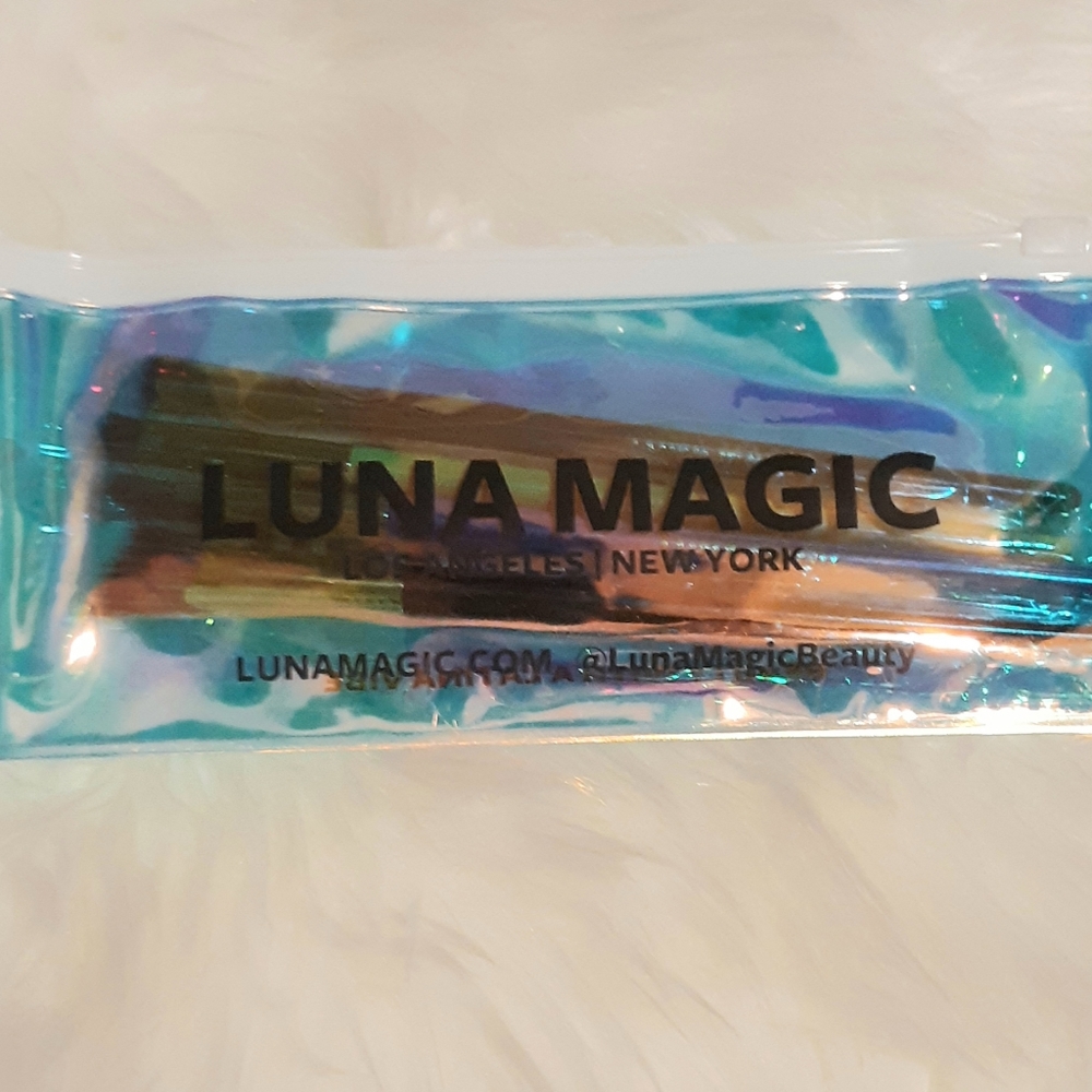 Luna Magic Beauty 4 piece brush set